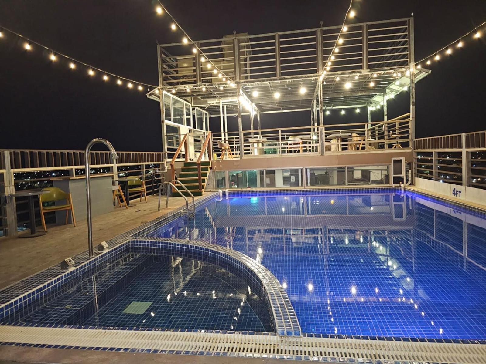 Golden Tree Hotel Belize Belize City Esterno foto